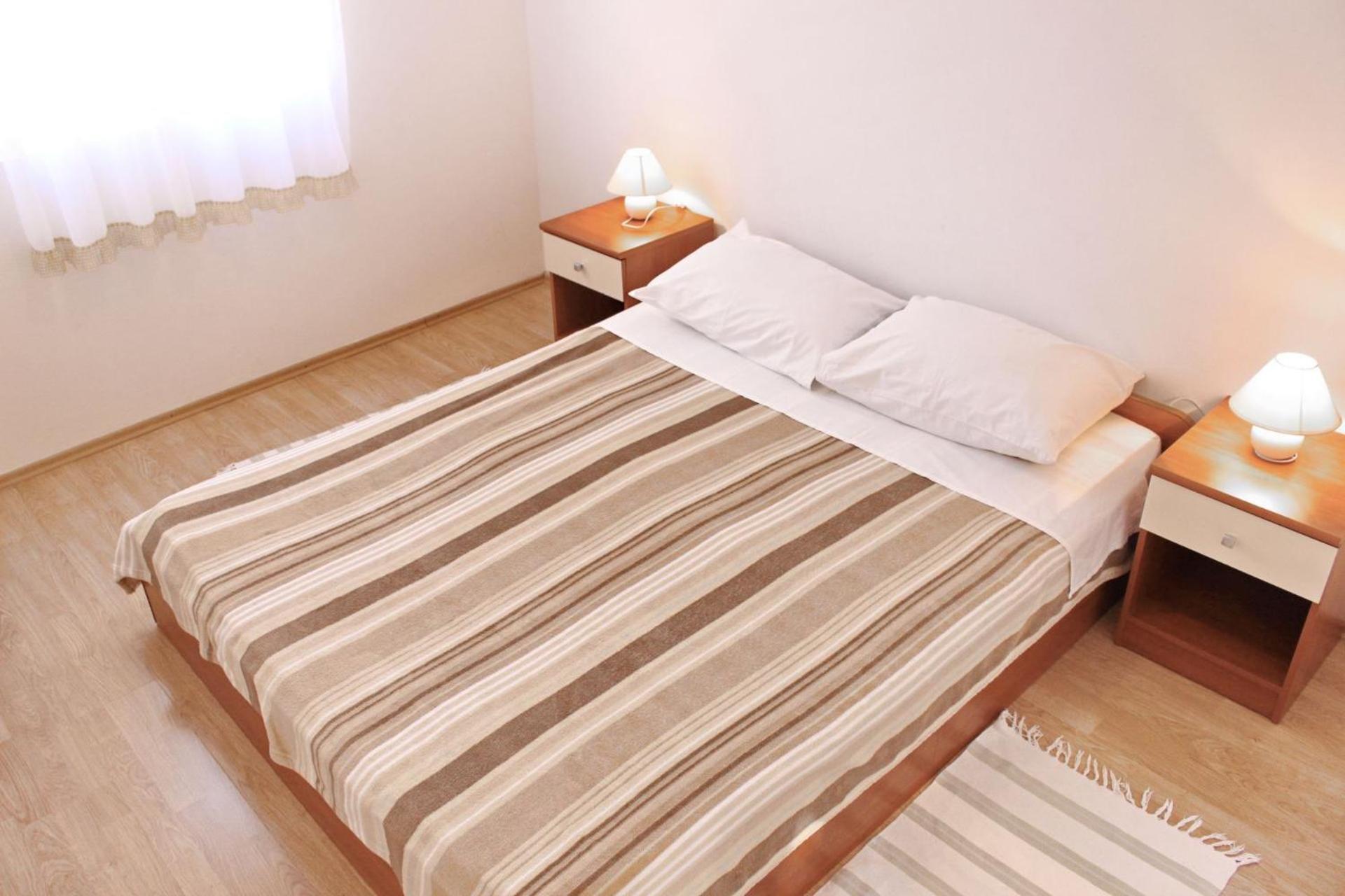 Apartments Remi Nin Bagian luar foto