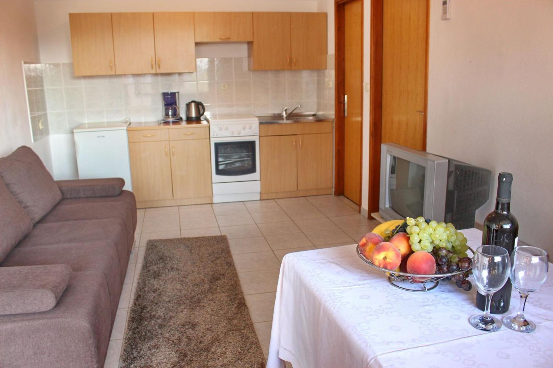 Apartments Remi Nin Bagian luar foto